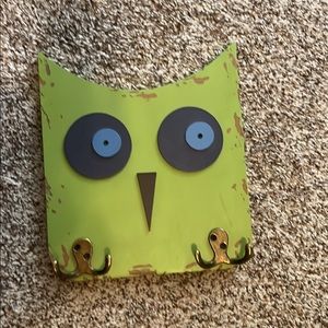 Kids decor owl wall hanger with two hooks